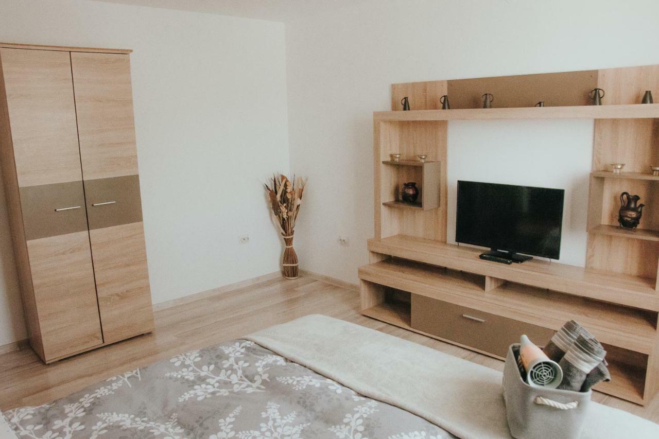 Apartament 1 Decembrie Apartment Alba Iulia Exterior photo